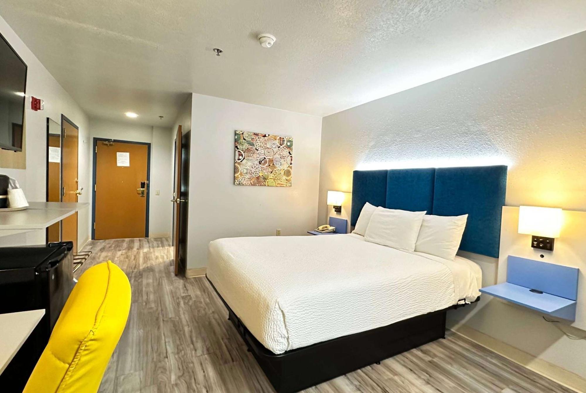 Microtel & By Wyndham - Pet Friendly 2*
